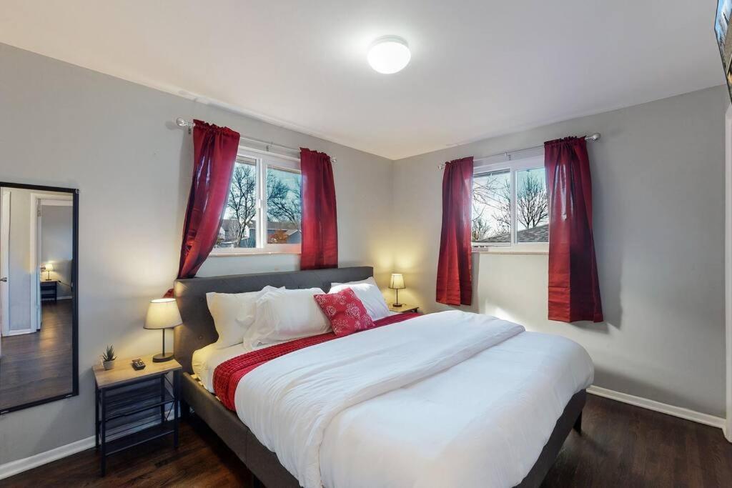 Large Remodeled Home With 5 Bedrooms 4 King Bed 世纪市 外观 照片